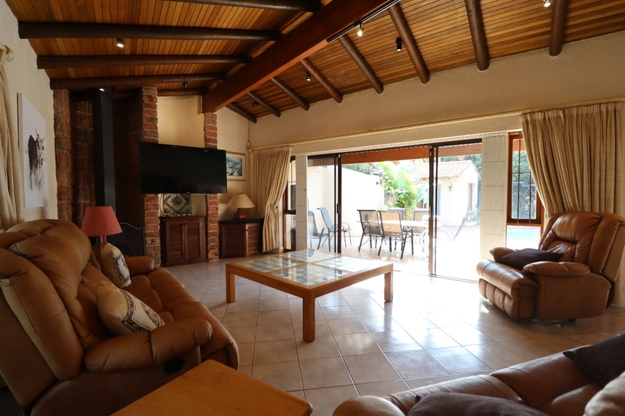 4 Bedroom Property for Sale in Summerstrand Eastern Cape